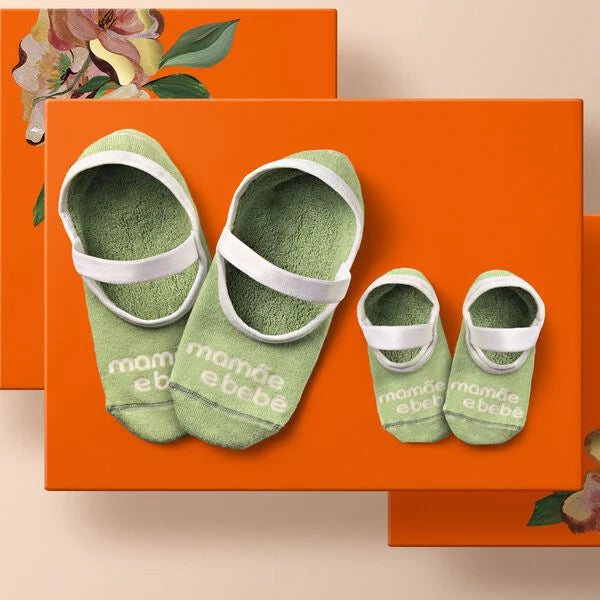 Natura Mamãe e Bebê Kit Clásico con Calcetines
